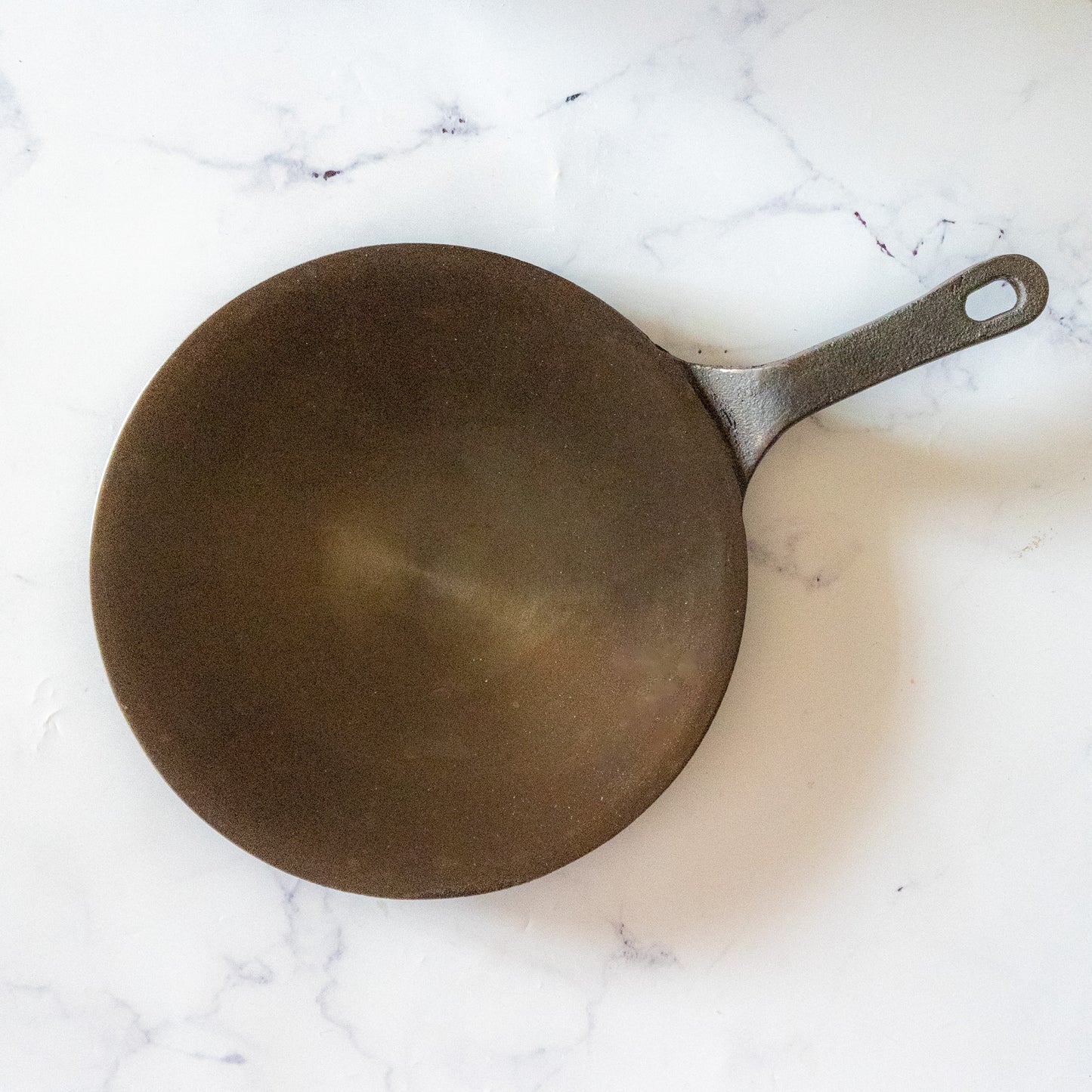 Pre Seasoned Cast Iron Roti Tawa Elevated Han 2200 GM