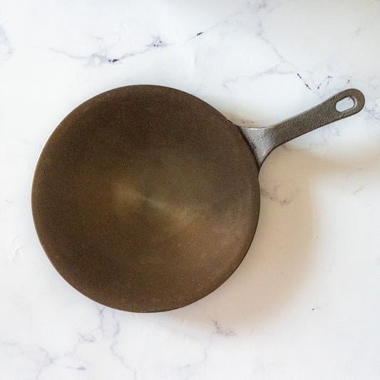 Pre Seasoned Cast Iron Roti Tawa Elevated Han 2200 GM